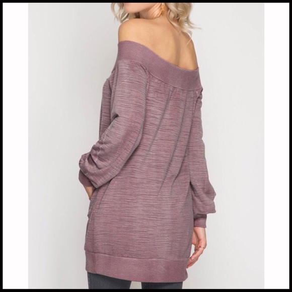 Off-the Shoulder Pocket Tunic - Picture 7 of 7